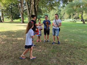 61E686D4-47DD-4074-9162-450B2E6D7A6F